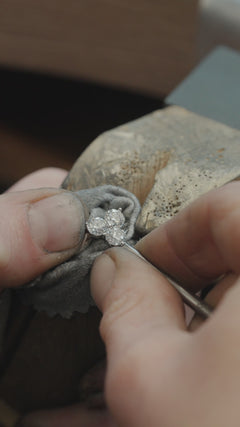 Trefoil 2.16cts Diamond Platinum Ring