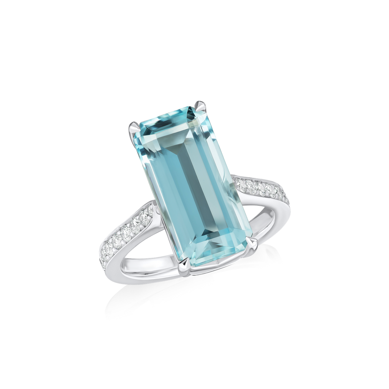 5.71cts Platinum Octagon Aquamarine Ring with Diamond-Set Shoulders